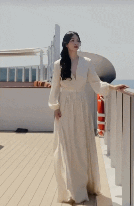 Ở tuổi 44, Song Hye Kyo vẫn mê đầm trắng: Phụ nữ ngoài 35 tuổi nhất định nên có một chiếc trong tủ đồ - Ảnh 2.