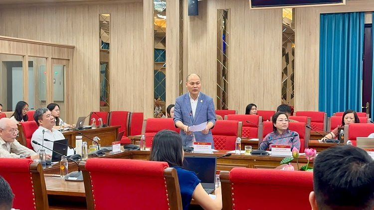 CEO Nguyễn Tử Quảng: Sa thải ồ ạt, thất nghiệp tràn lan... không phải do AI- Ảnh 1.