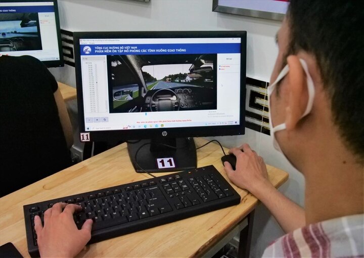 Bỏ phần thi mô phỏng sát hạch lái xe từ 1/7- Ảnh 1.