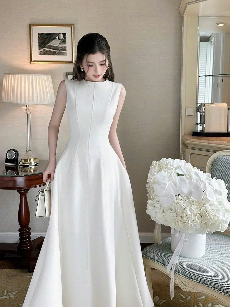 Ở tuổi 44, Song Hye Kyo vẫn mê đầm trắng: Phụ nữ ngoài 35 tuổi nhất định nên có một chiếc trong tủ đồ - Ảnh 12.