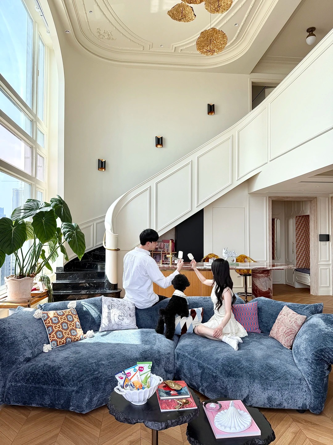 Căn duplex 320m2 "view triệu đô" của vợ chồng 30 tuổi không thích đi làm, chỉ ở mê ở nhà - Ảnh 25.