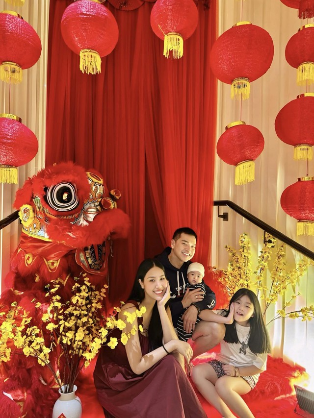 Mẹ đơn thân được nam nghệ sĩ hơn 37 tuổi xây tặng nhà phố 4 tầng sau khi sinh con trai - Ảnh 2.