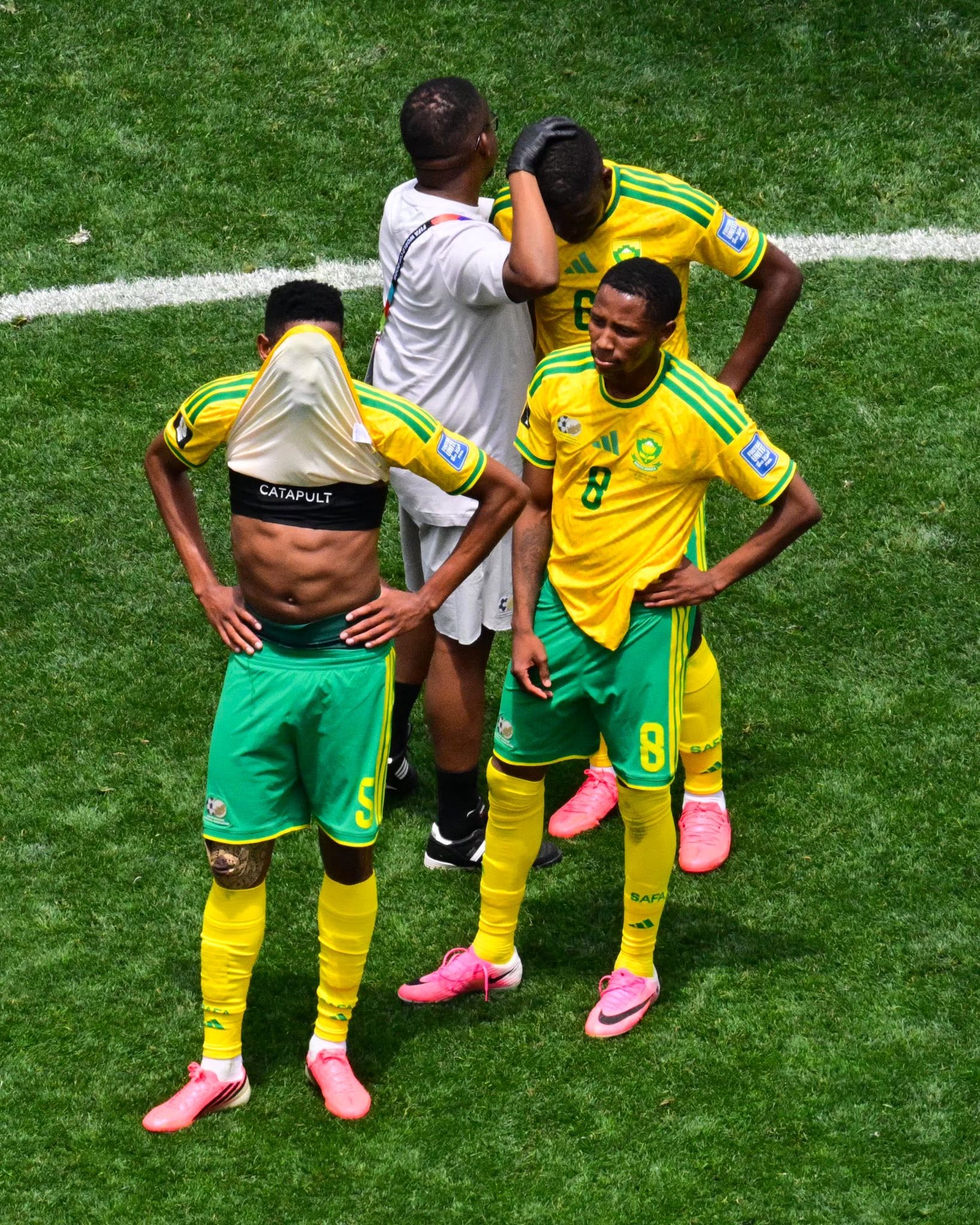 Thắng 1-0 Nam Phi, Canada trở thành đội đầu tiên vào vòng 1/8 World Cup, tạo điều chưa từng có trong lịch sử- Ảnh 6.