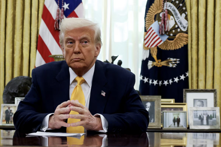 Ông Trump cảnh báo Iran 'sẽ không còn tồn tại' nếu Mỹ tiếp tục ra tay- Ảnh 1.