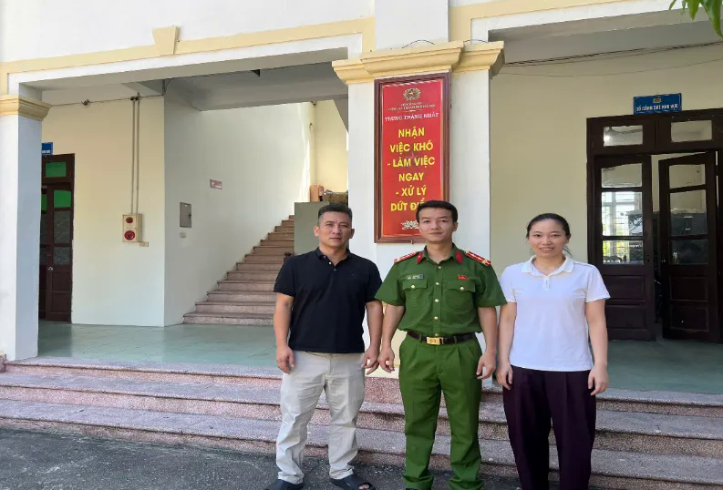 Tài khoản bất ngờ nhận hơn 142 triệu đồng, người phụ nữ trình báo công an- Ảnh 1.