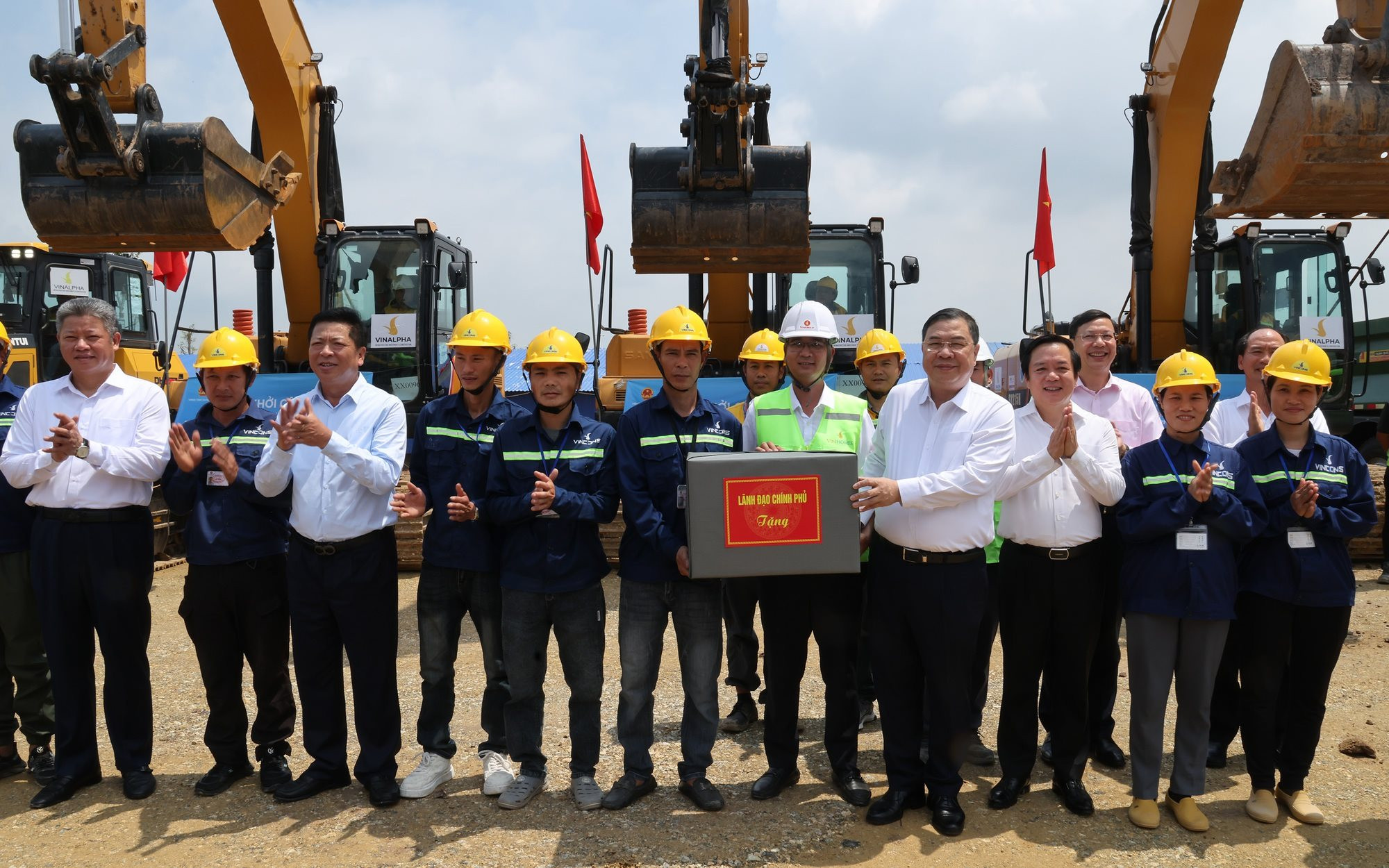 Thủ tướng phát lệnh, Tập đoàn của tỷ phú Phạm Nhật Vượng khởi công dự án ý nghĩa ở nơi cách Hà Nội 40 km- Ảnh 1.