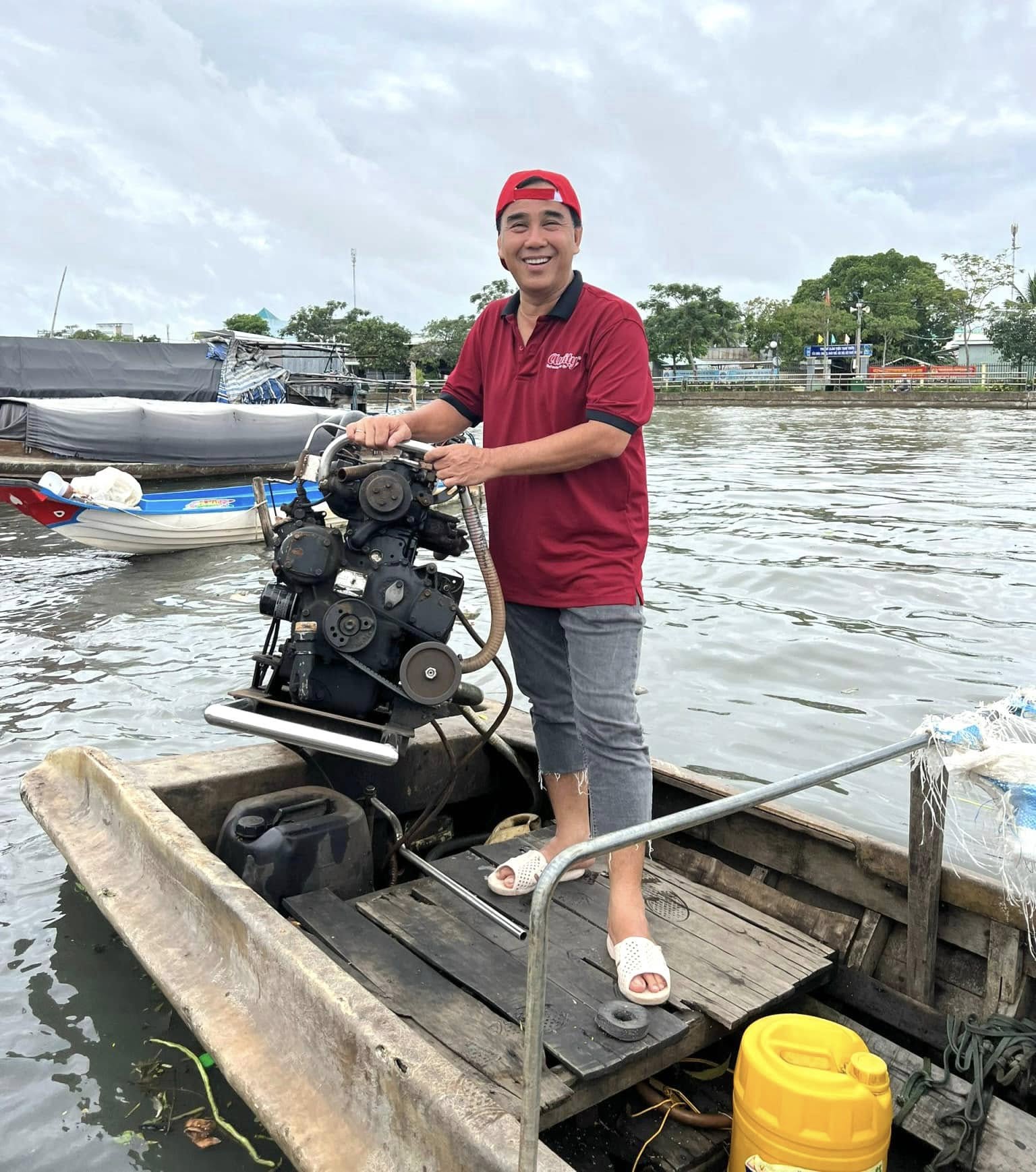 Nam NSƯT, Phó Chủ tịch Hội Điện ảnh: "Tôi từng nghĩ chắc mình chỉ làm osin, những việc ở đáy xã hội" - Ảnh 3.
