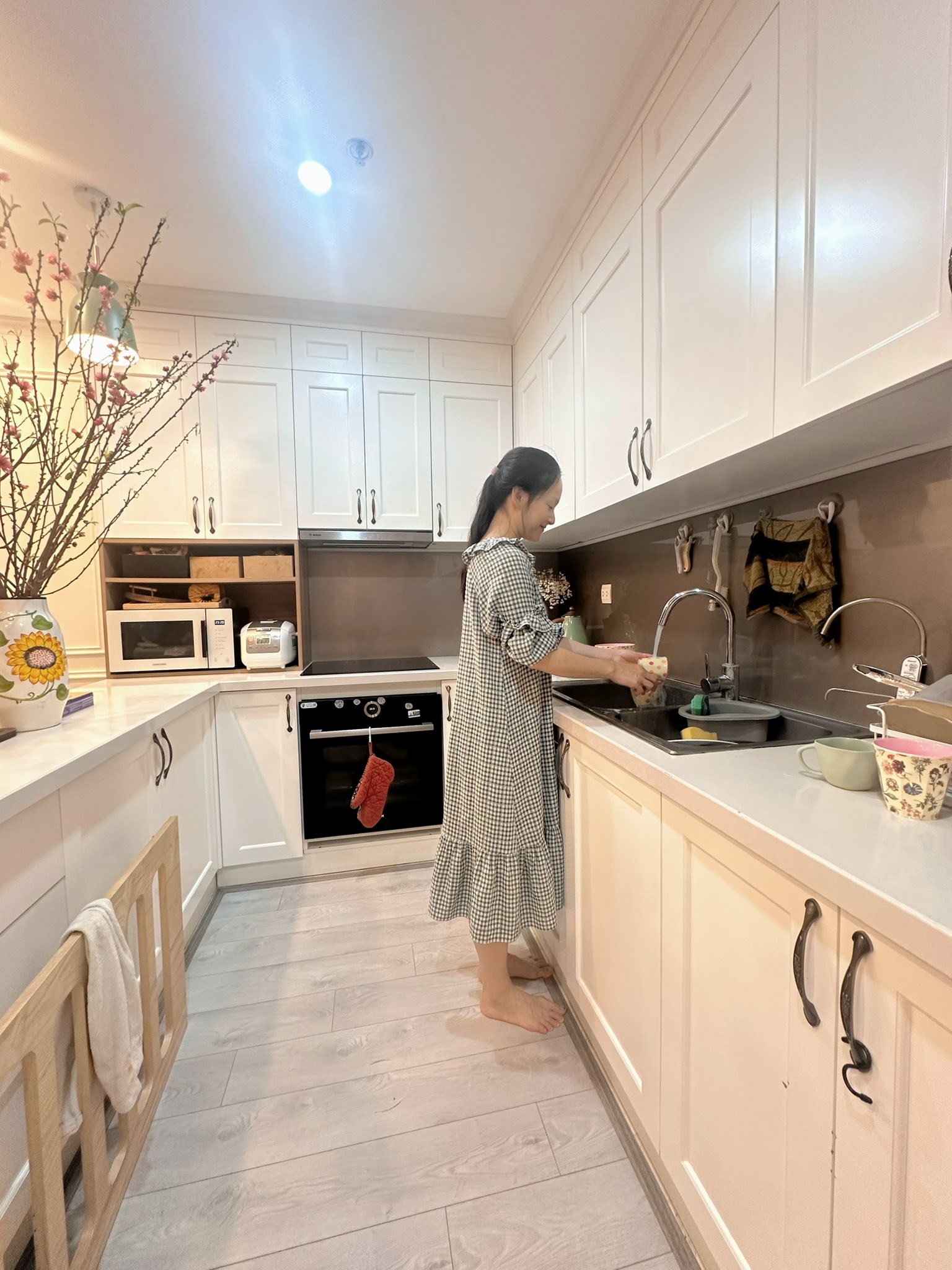 Mỹ nhân phim giờ vàng là mẹ đơn thân, một mình nuôi 2 con trong căn nhà 100m2 gần Hồ Tây - Ảnh 6.