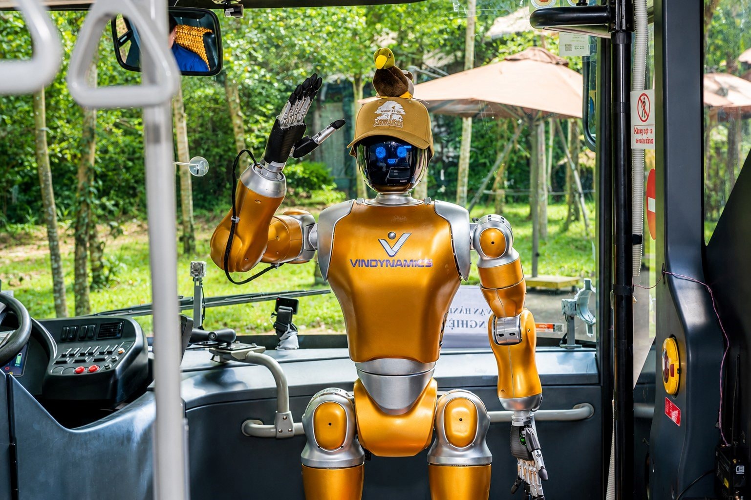 Truyền thông nước ngoài nhận xét về robot hình người của ông Phạm Nhật Vượng: Bước nhảy vọt của Việt Nam- Ảnh 3.