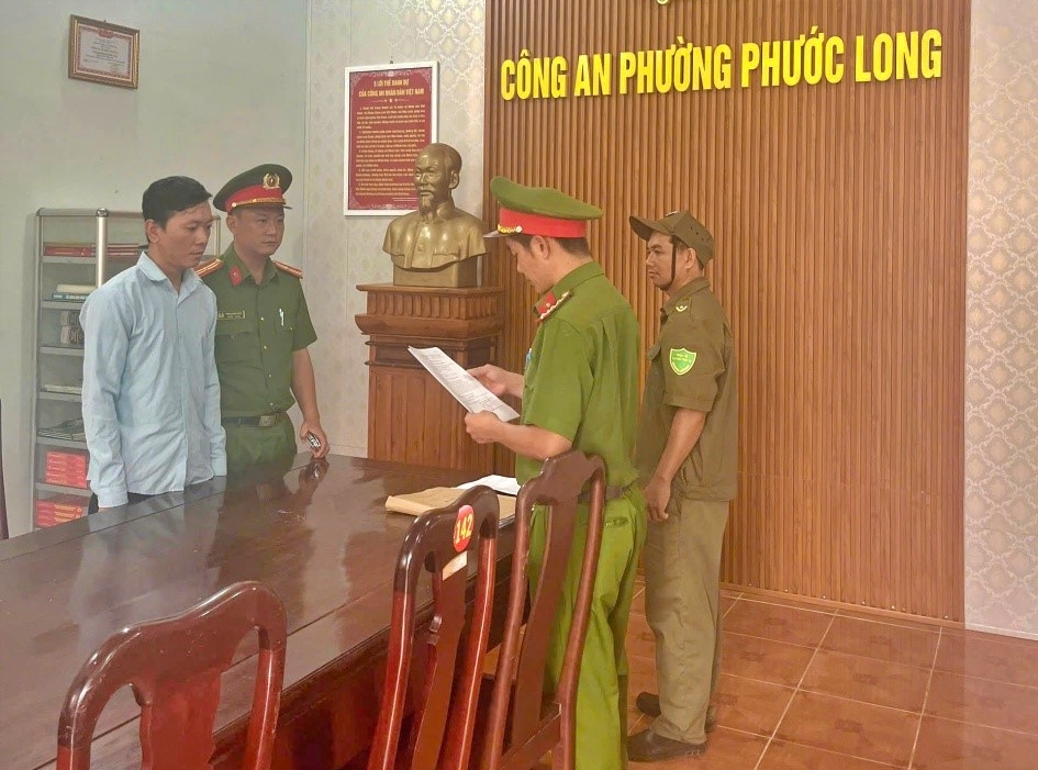 Bắt nhân viên giao hàng Trần Bá Ty Phô- Ảnh 1.