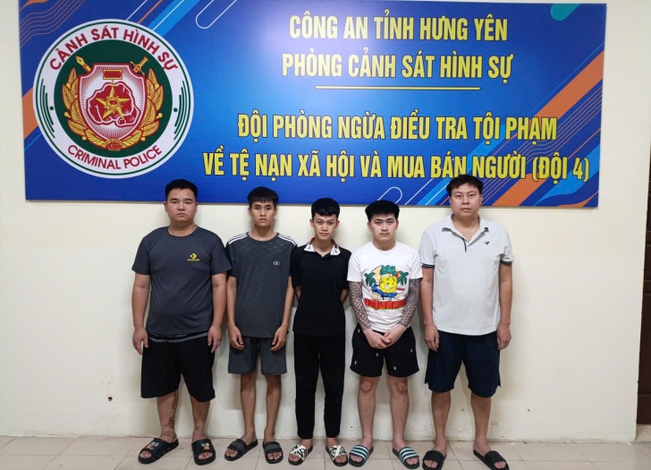 Khởi tố nhóm đối tượng lập tài khoản doanh nghiệp ma bán sang Campuchia năm 2026 - Ảnh 1.