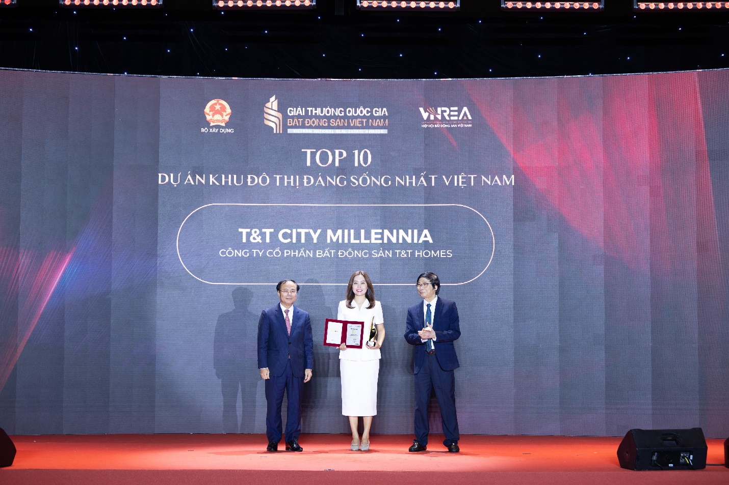 T&T Homes lập “cú đúp” tại Giải thưởng Quốc gia Bất động sản Việt Nam lần thứ II - Ảnh 1.