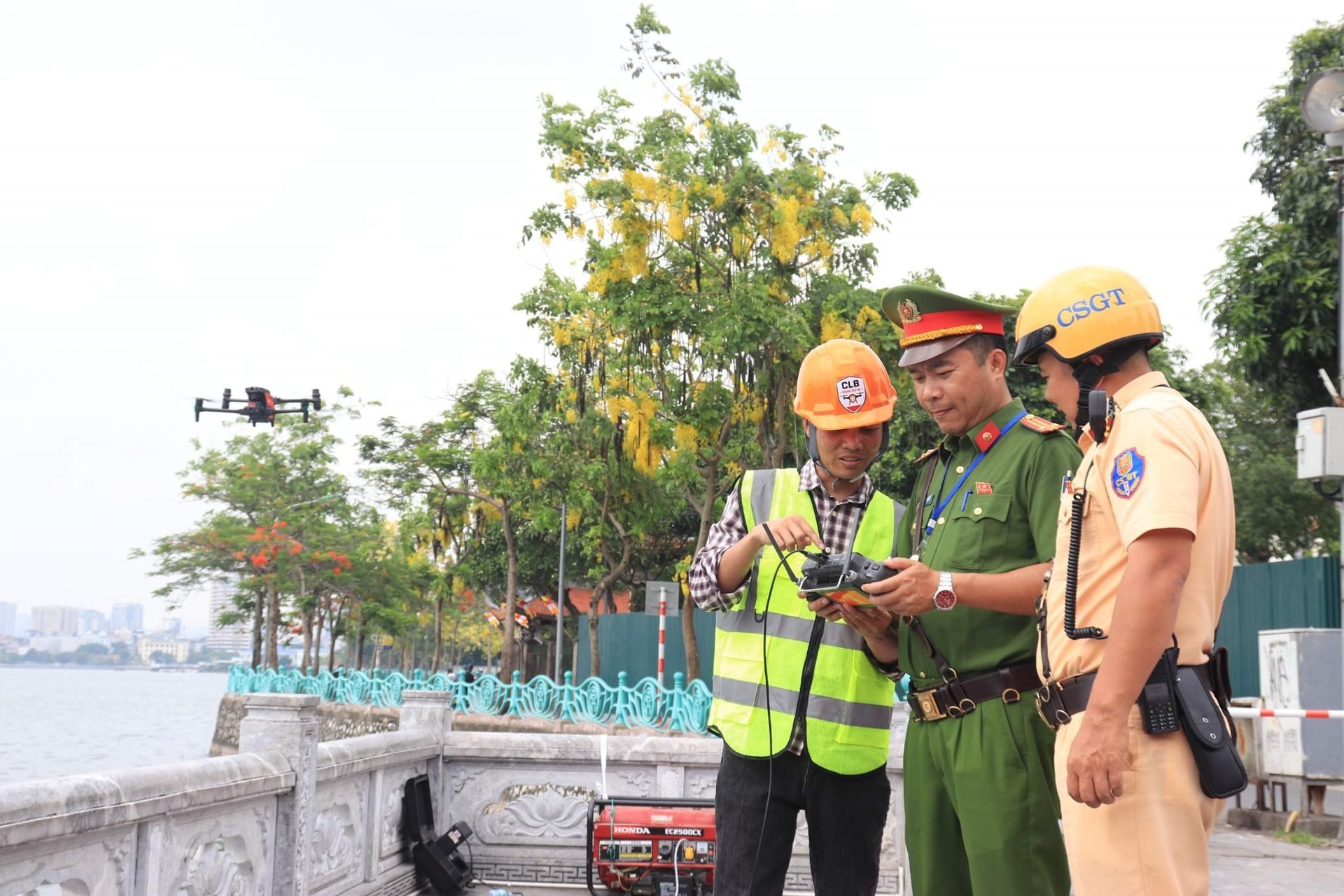 Hai ông chủ 8x đứng sau dàn "mắt thần" mà Công an Hà Nội đang đưa vào phục vụ tuần tra- Ảnh 1.