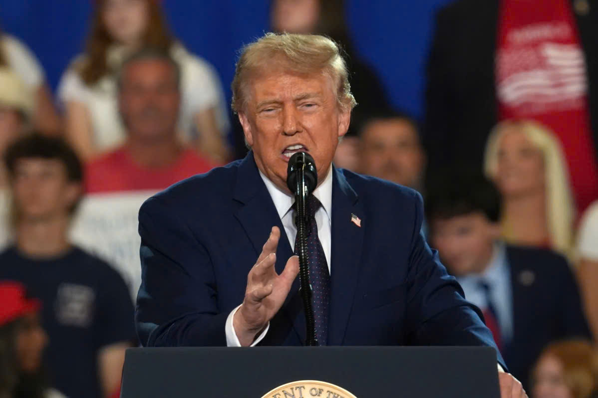 Tổng thống Donald Trump xác nhận đã nổi giận và xúc phạm Thủ tướng Israel - Ảnh 1.