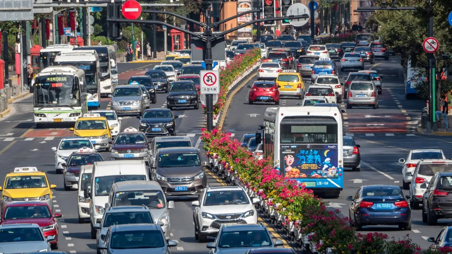 44 triệu xe điện được nuông chiều quá lâu, Trung Quốc "thấm đòn"?- Ảnh 1.