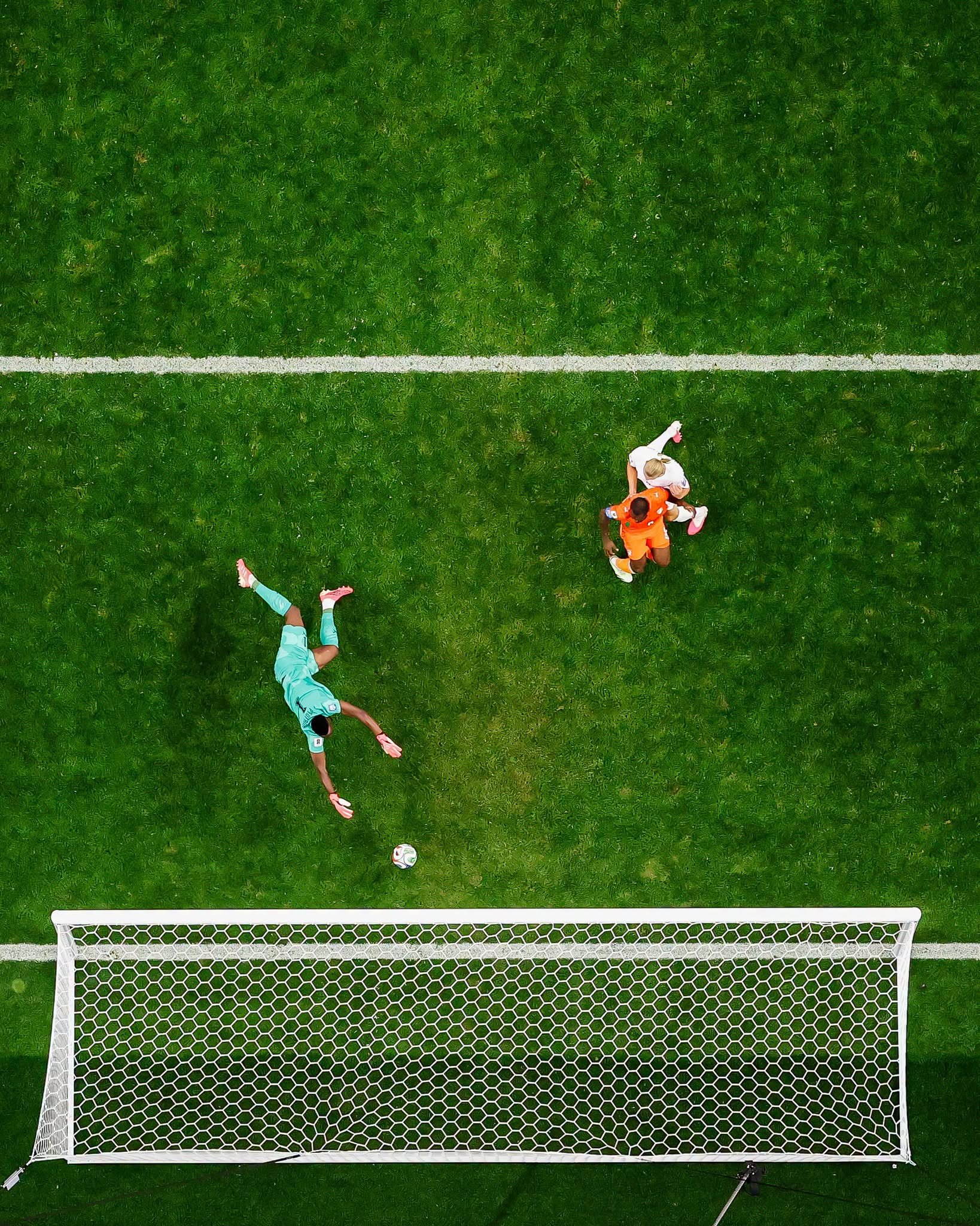 Na Uy 2-1 Bờ Biển Ngà: Haaland ghi bàn phút 86, hẹn Brazil ở vòng 16 đội- Ảnh 6.