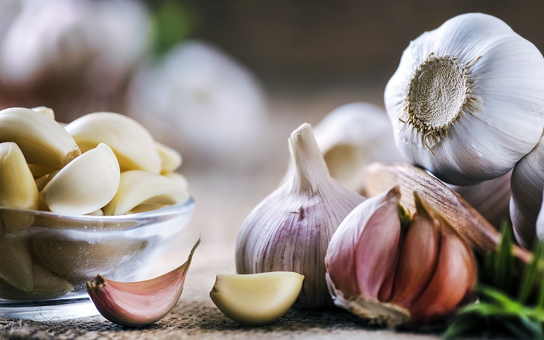 Đừng để tủ lạnh thành "ổ bệnh": 7 thói quen tích trữ thực phẩm nhiều người Việt đang mắc - Ảnh 3.