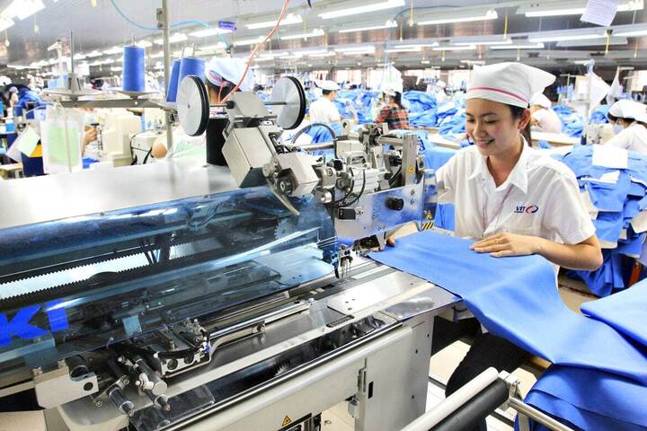 Thu nhập làm thêm giờ có bị tính thuế?- Ảnh 1.