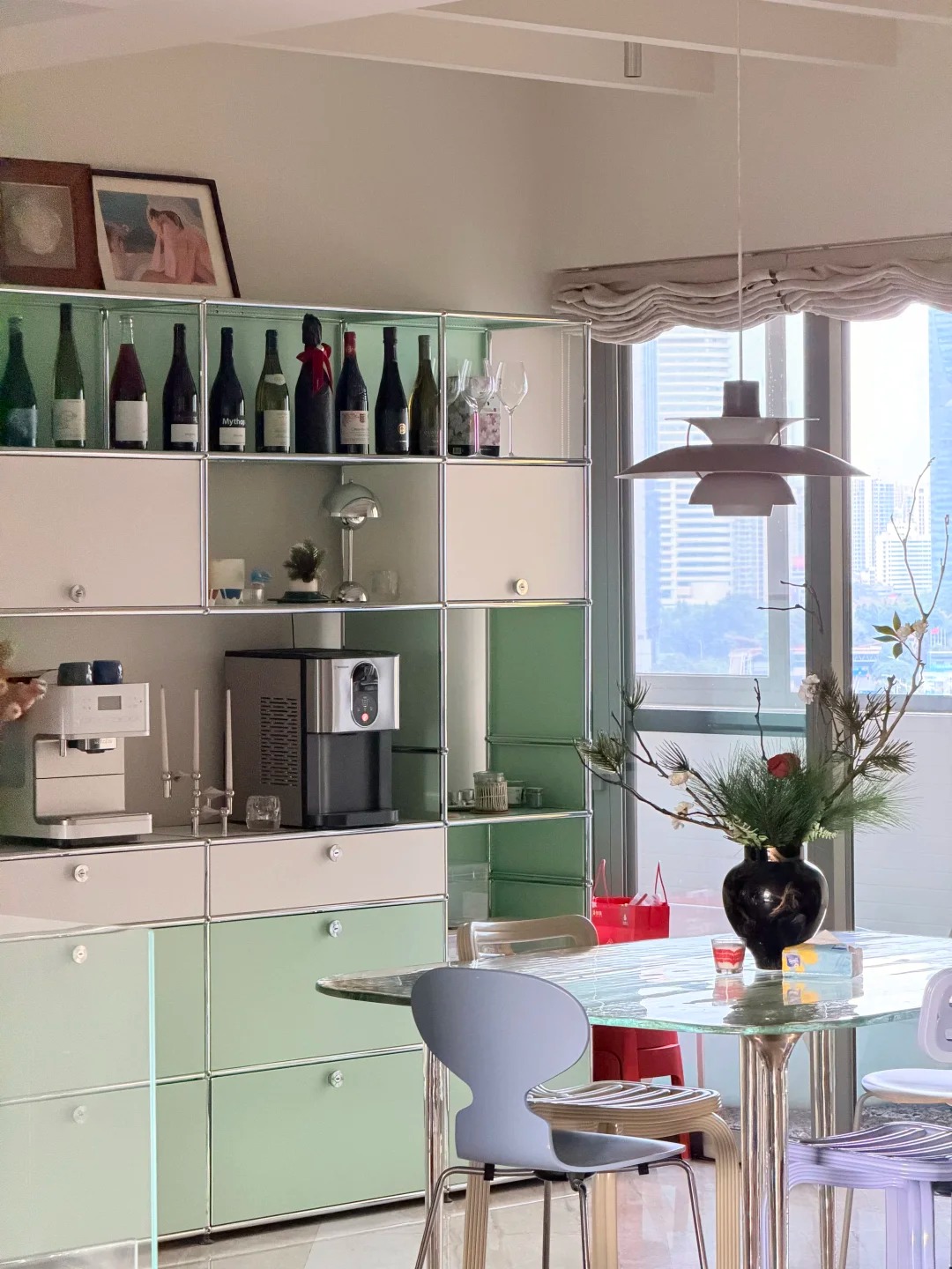 Chàng trai chi 2,2 tỷ decor căn hộ 250m2 để "ở nhà còn sướng hơn ra ngoài chơi"- Ảnh 9.