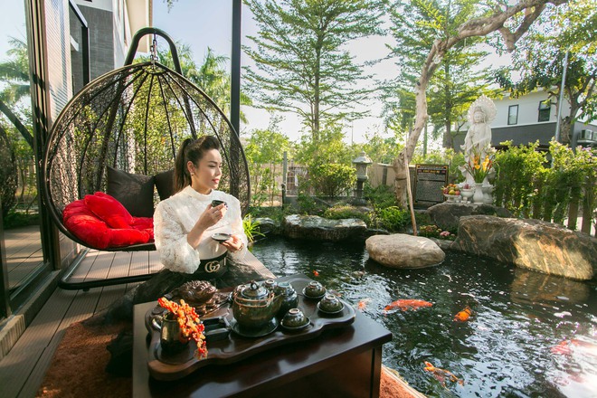 Nữ chủ tịch là mẹ đơn thân showbiz, ngày càng nóng bỏng sau ly hôn, nuôi con trong biệt thự 20 tỷ- Ảnh 8.