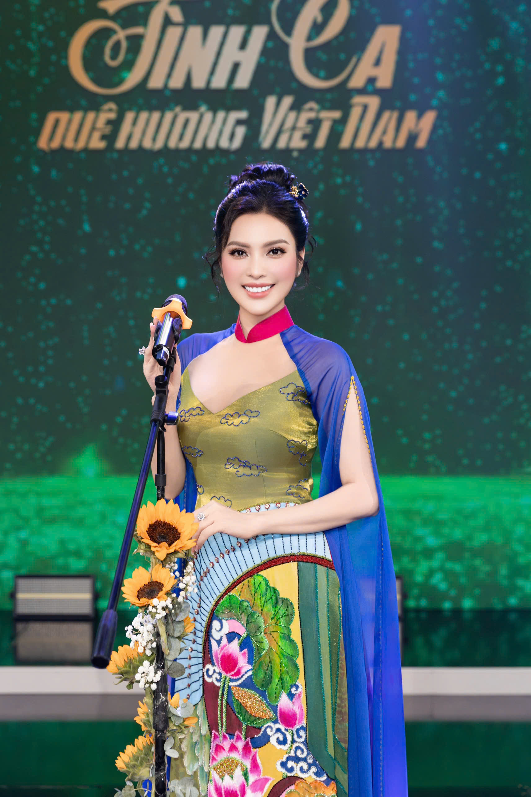 Kim Huyền Sâm tiết lộ mối duyên gần 20 năm với NTK Kenny Thái- Ảnh 2.