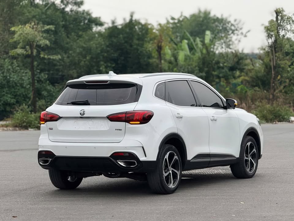 MG HS giảm kỷ lục tại đại lý: SUV cỡ C 'full' công nghệ, giá chỉ ngang ngửa Sonet, Venue - Ảnh 2.