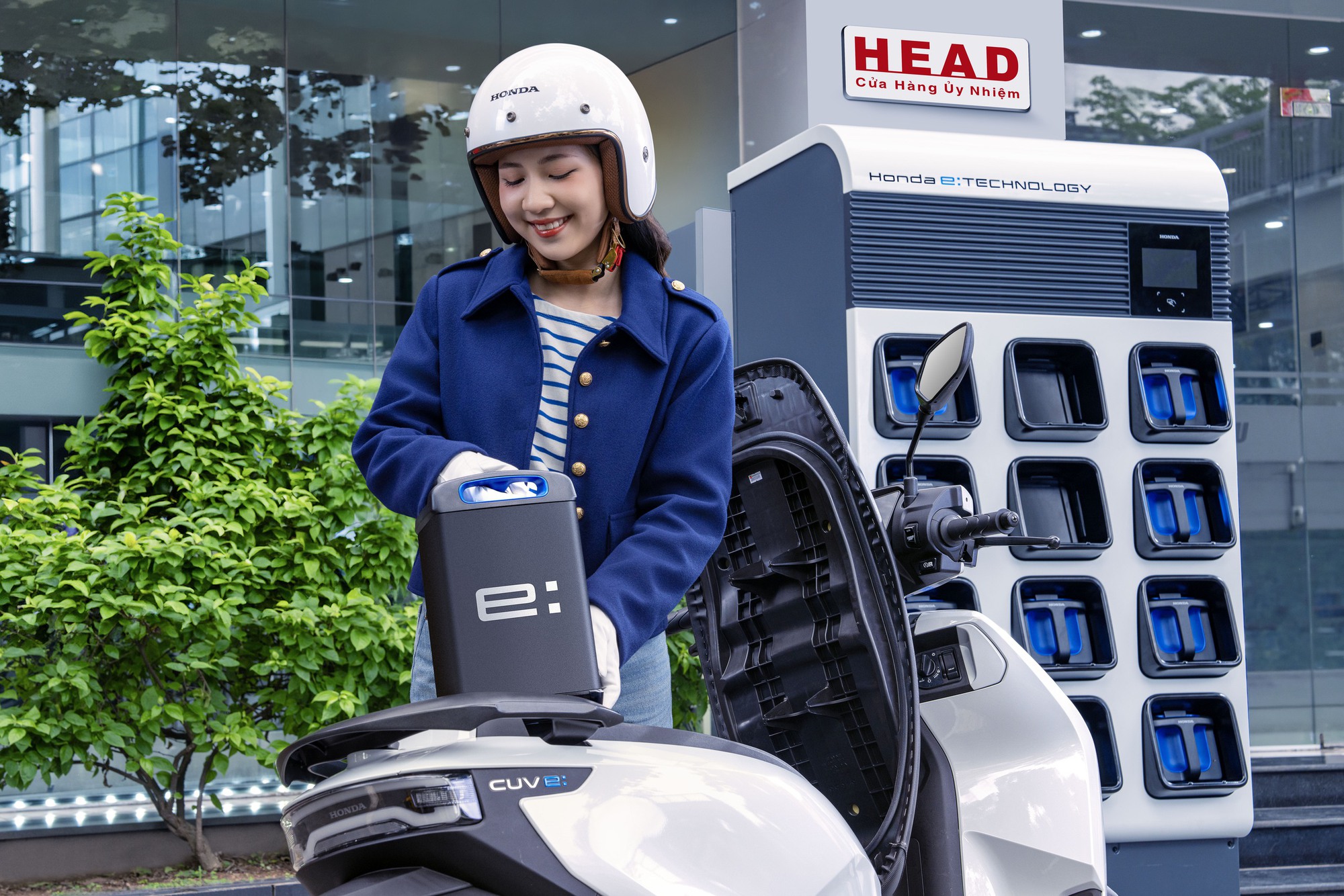 Honda mở bán cùng lúc 2 mẫu xe máy điện CUV e: và UC3,  - Ảnh 6.
