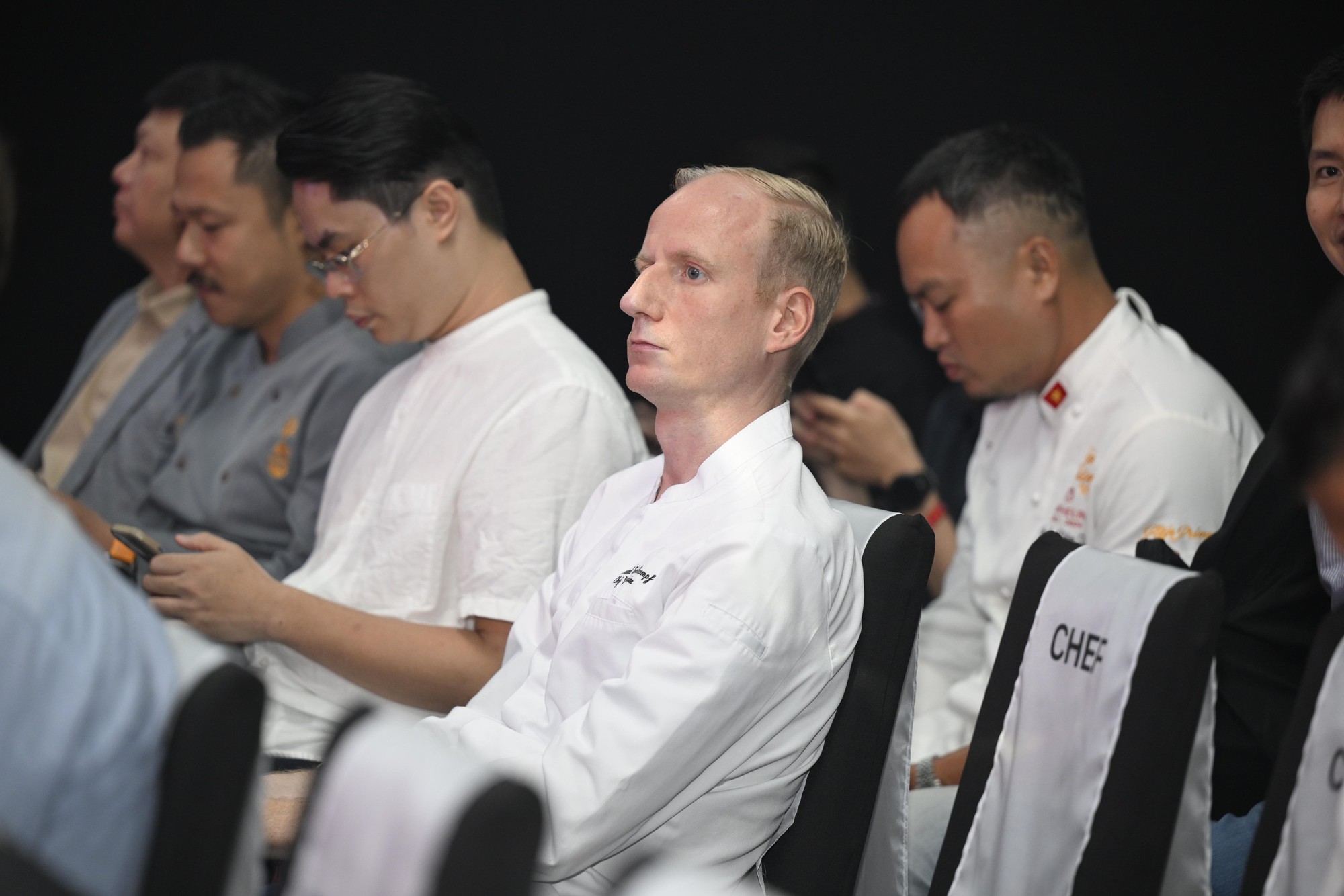 Michelin 2026 bùng nổ tranh cãi: Không hề có bánh mì trong danh sách Bib Gourmand, Bánh cuốn Bà Hoành lọt top gây khó hiểu - Ảnh 31.