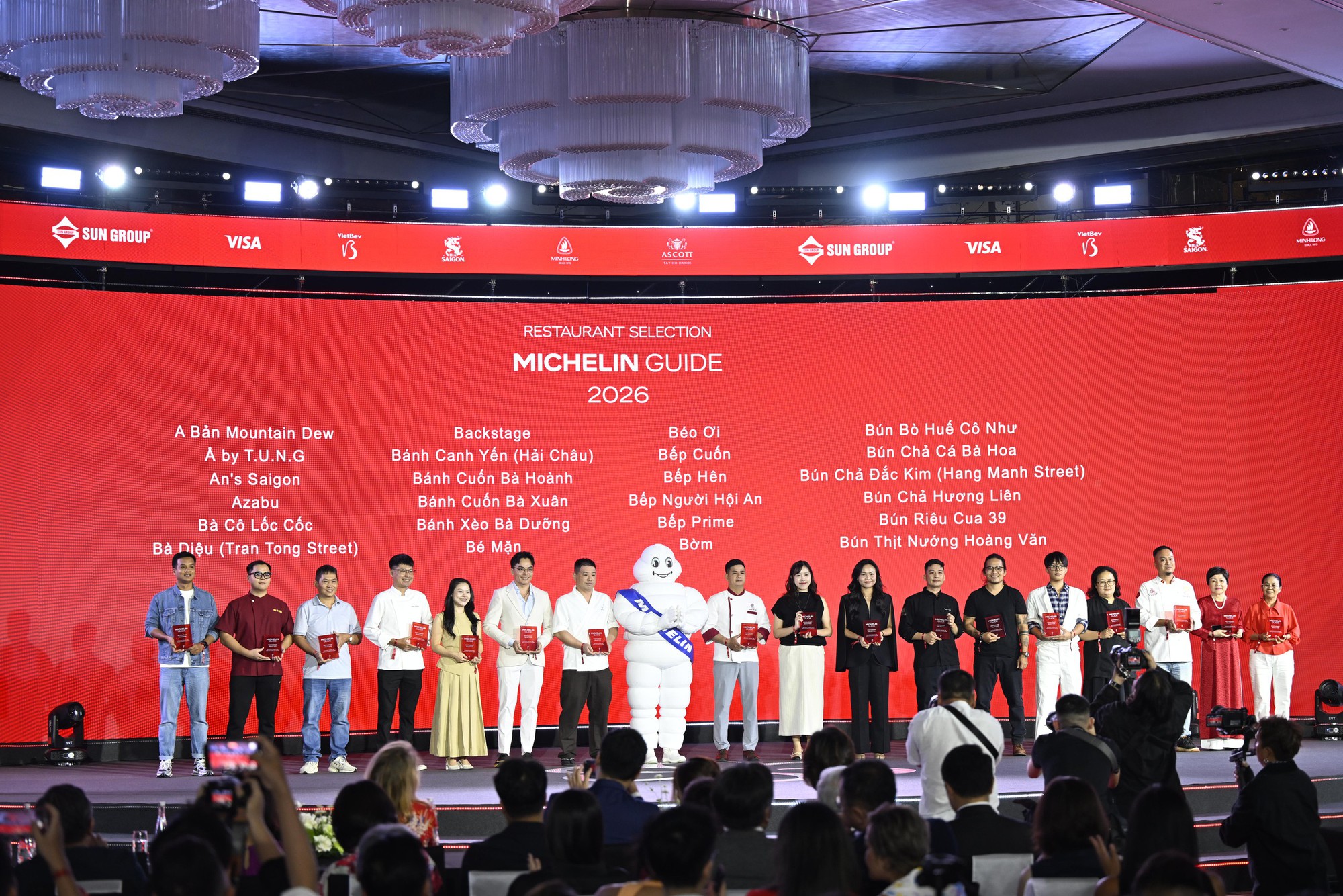 Michelin 2026 bùng nổ tranh cãi: Không hề có bánh mì trong danh sách Bib Gourmand, Bánh cuốn Bà Hoành lọt top gây khó hiểu - Ảnh 19.