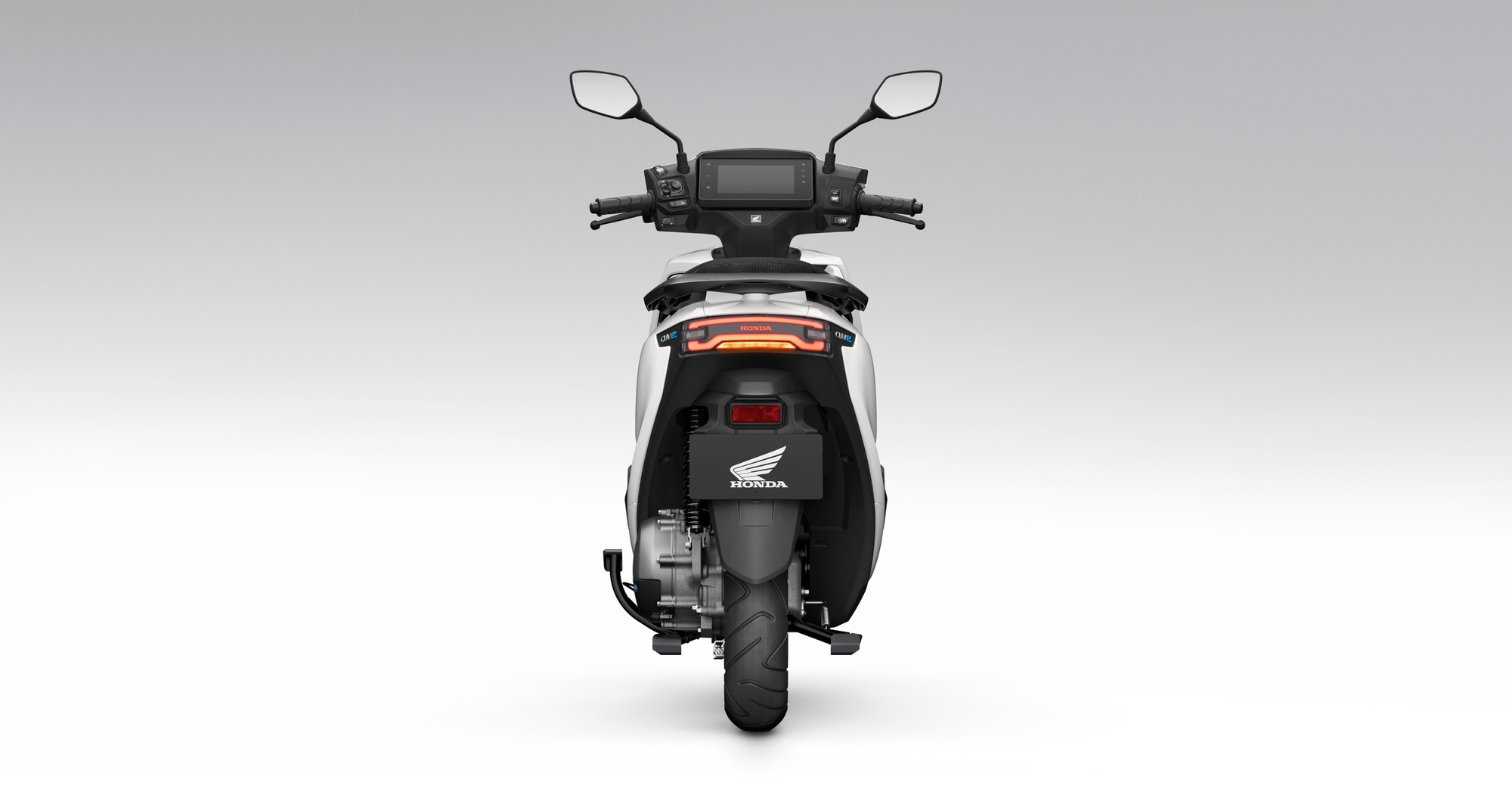 Honda mở bán cùng lúc 2 mẫu xe máy điện CUV e: và UC3,  - Ảnh 3.