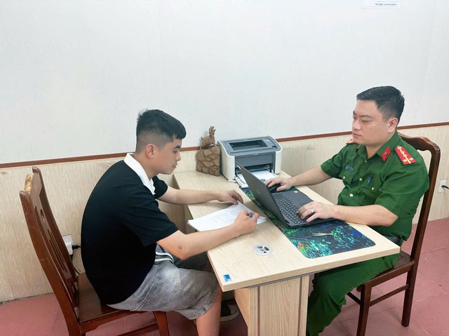 Thi hành lệnh bắt tạm giam Nguyễn Anh Tuấn SN 1996- Ảnh 1.
