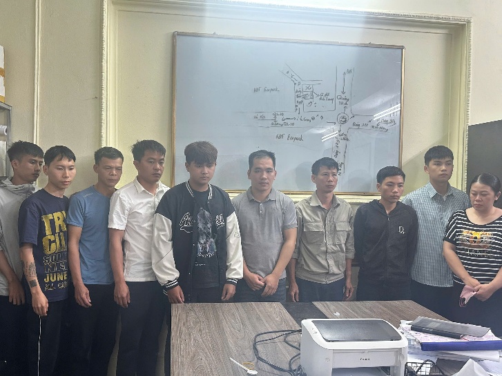 Truy soát loạt giao dịch qua tài khoản ngân hàng từ năm 2024 đến 2026: 11 người ở Hưng Yên bị khởi tố- Ảnh 1.