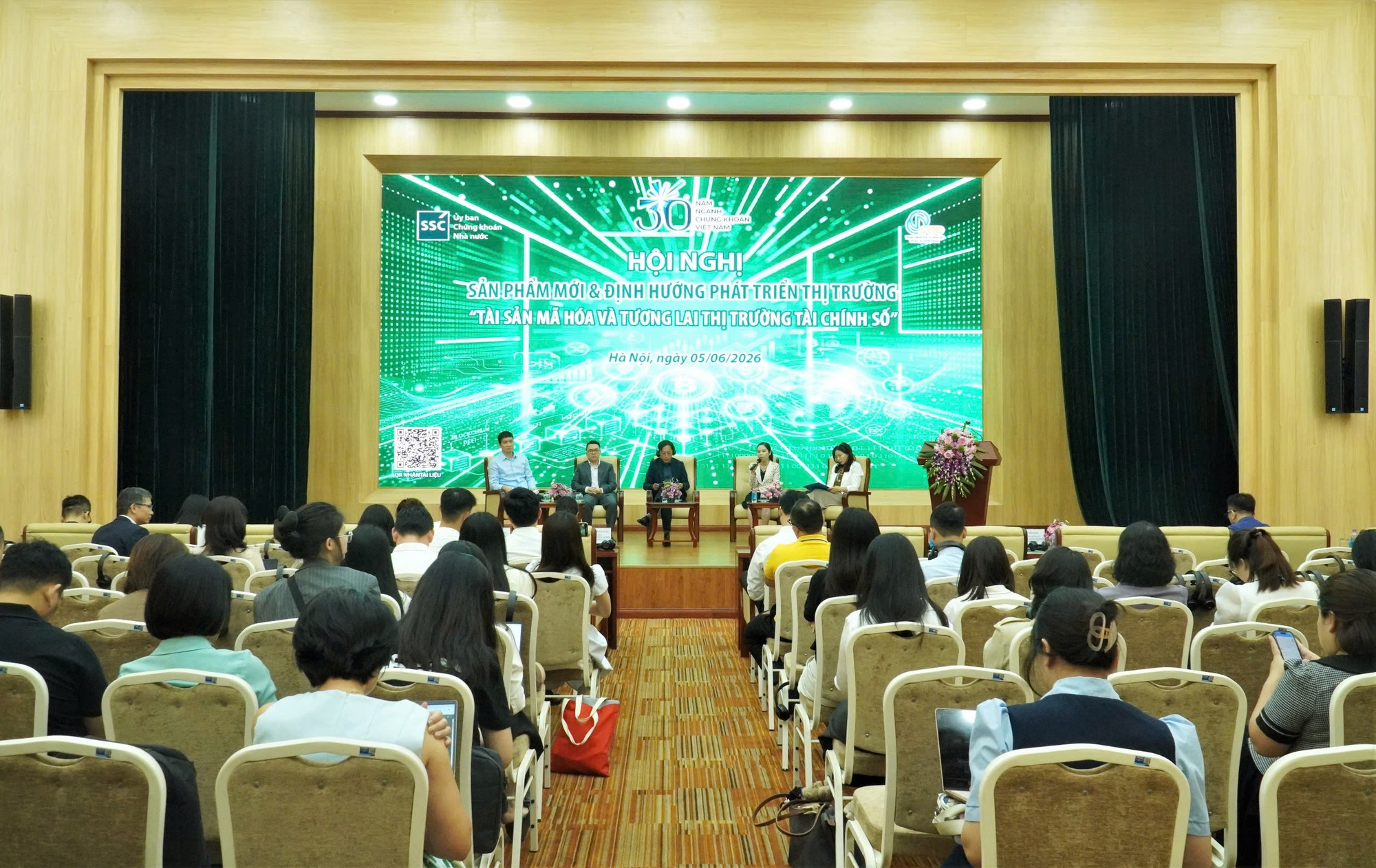 Tiền vào chứng khoán thấp nhất 1 năm, cổ phiếu Vietjet gây bất ngờ- Ảnh 3.