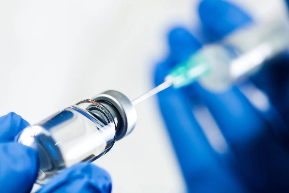 Vaccine đầu tiên do AI thiết kế hoàn toàn được thử nghiệm trên người, mở ra hy vọng ngăn chặn đại dịch tương lai- Ảnh 1.