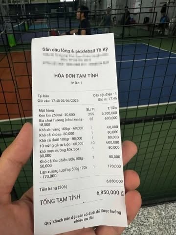 Hóa đơn gần 7 triệu đồng ở sân pickleball: Người trong cuộc lên tiếng làm rõ thông tin 290 lon bia- Ảnh 1.