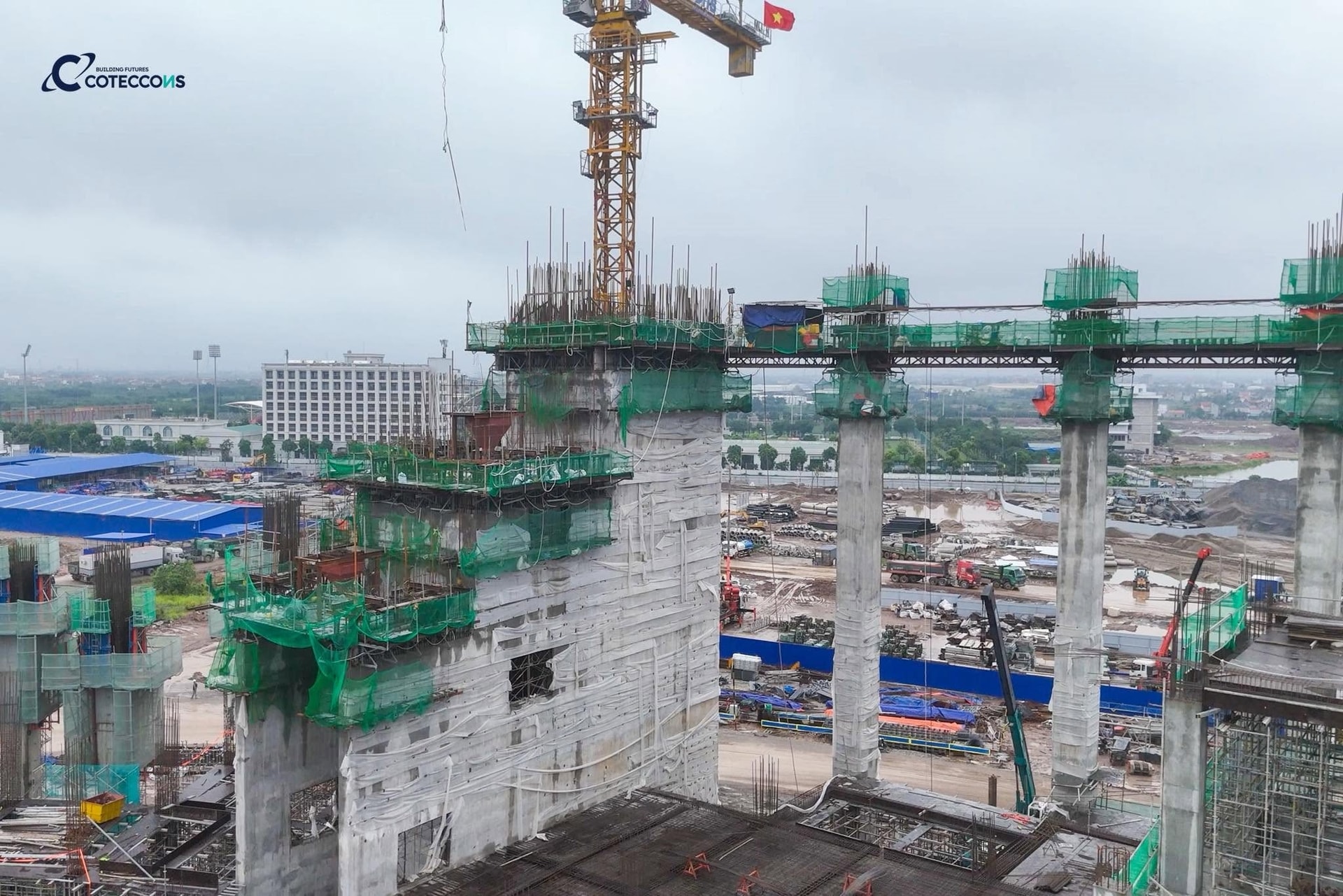 Lộ diện tiến độ siêu sân vận động lớn thứ 2 Việt Nam tại Hưng Yên: Hạ tầng vượt chuẩn FIFA, sở hữu công nghệ chưa từng có tại Việt Nam- Ảnh 2.
