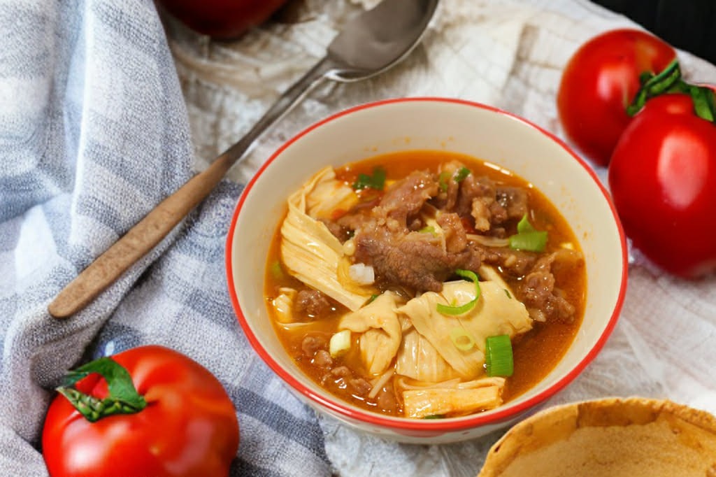Mẹ tôi thường nấu món này vài lần mỗi tuần, ăn vào mùa hè là "chuẩn bài", nước dùng ngon đến mức lịm tim!- Ảnh 9.