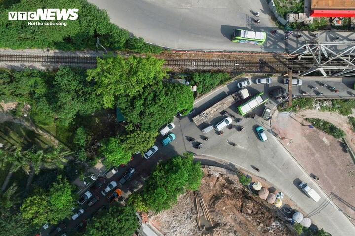 Cận cảnh cây cầu hơn 120 tuổi ở Hà Nội sẽ bị phá dỡ vào tháng 9- Ảnh 3.