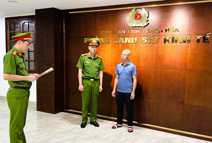 Bán hàng giả gắn mác "Nem chua rán Hà Nội", 1 giám đốc ở Thanh Hóa bị khởi tố - Ảnh 1.