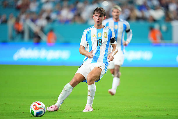 Top 10 "siêu bom tấn" gen Z khuynh đảo World Cup: Lamine Yamal, Guler và hàng loạt ngôi sao trăm triệu USD- Ảnh 7.