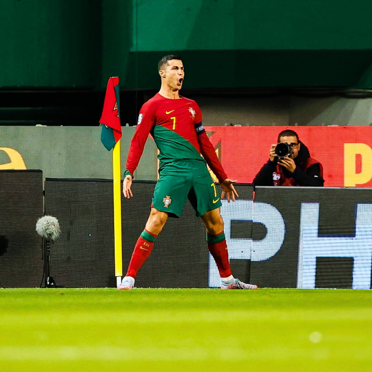 Mbappe vượt xa Ronaldo, Messi trước World Cup- Ảnh 3.
