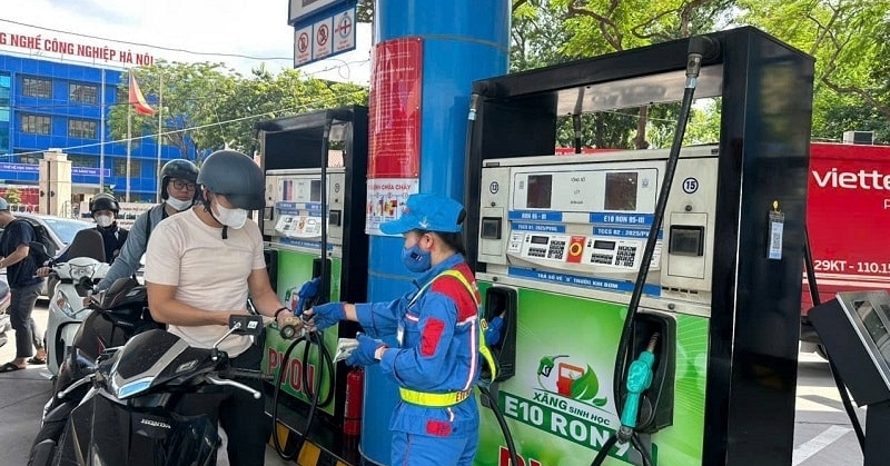 Tất cả người dân đang dùng xăng E10 chú ý thông báo mới nhất