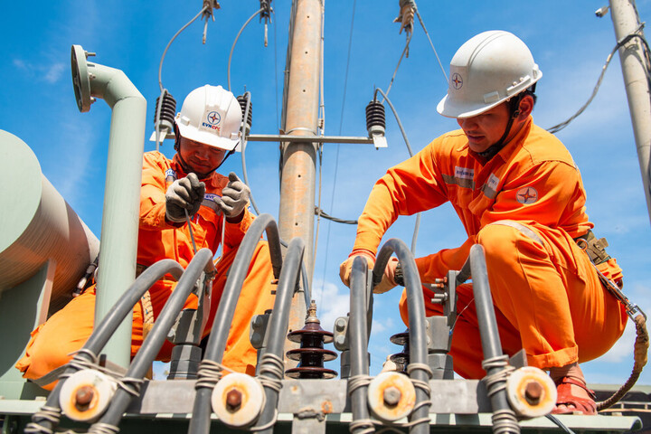 Tập đoàn EVN hết lỗ luỹ kế kéo dài nhiều năm- Ảnh 1.