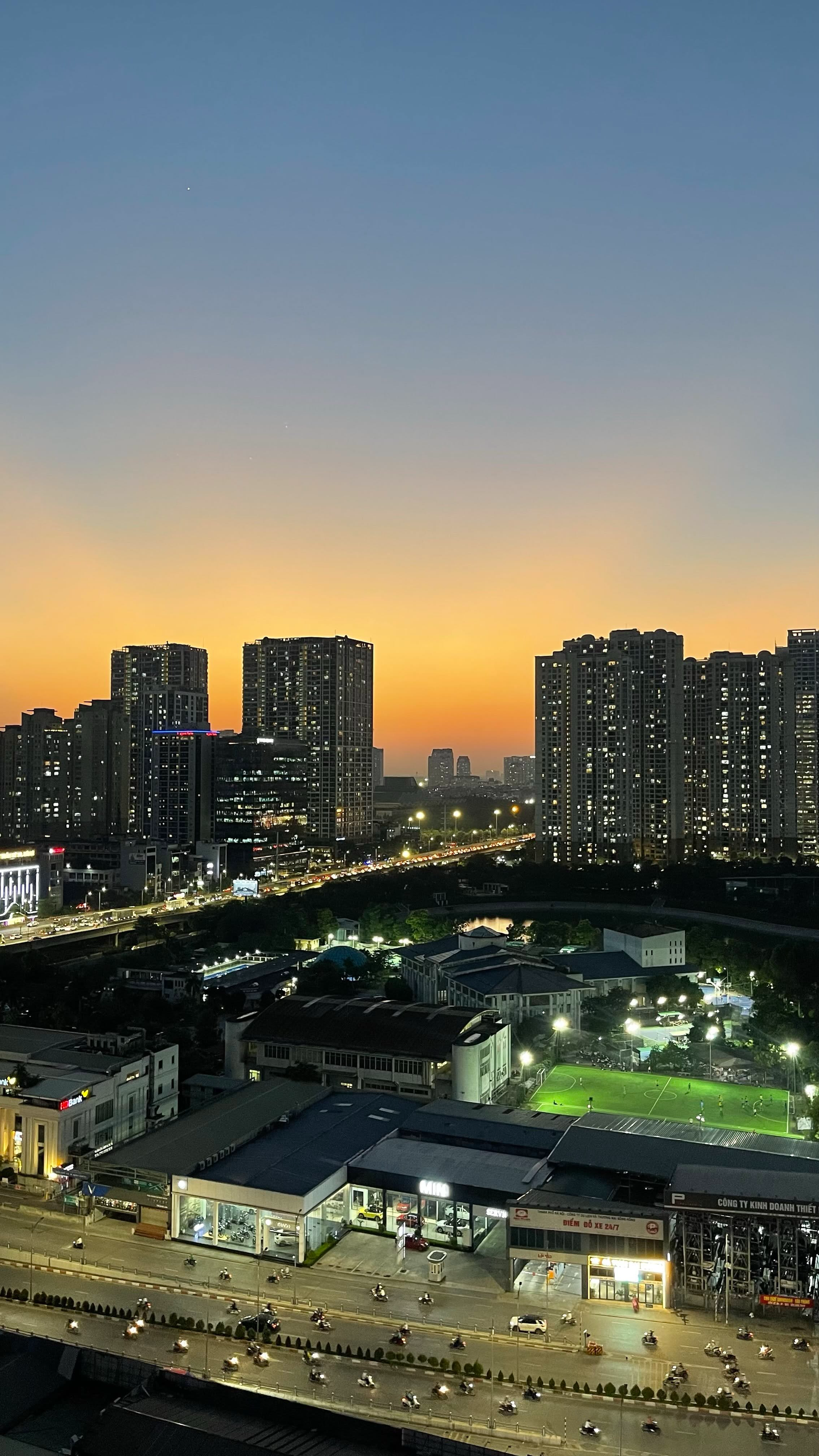 Hà Nội nắng nóng 40 độ, đi làm 8 tiếng về không mệt bằng ở nhà hướng Tây - Ảnh 4.