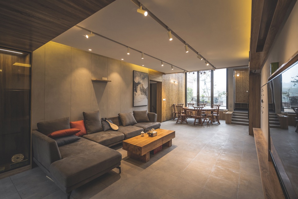 Chàng trai chi 6,5 tỷ xây nhà 300m2 trên núi sống chill cùng gia đình  - Ảnh 16.
