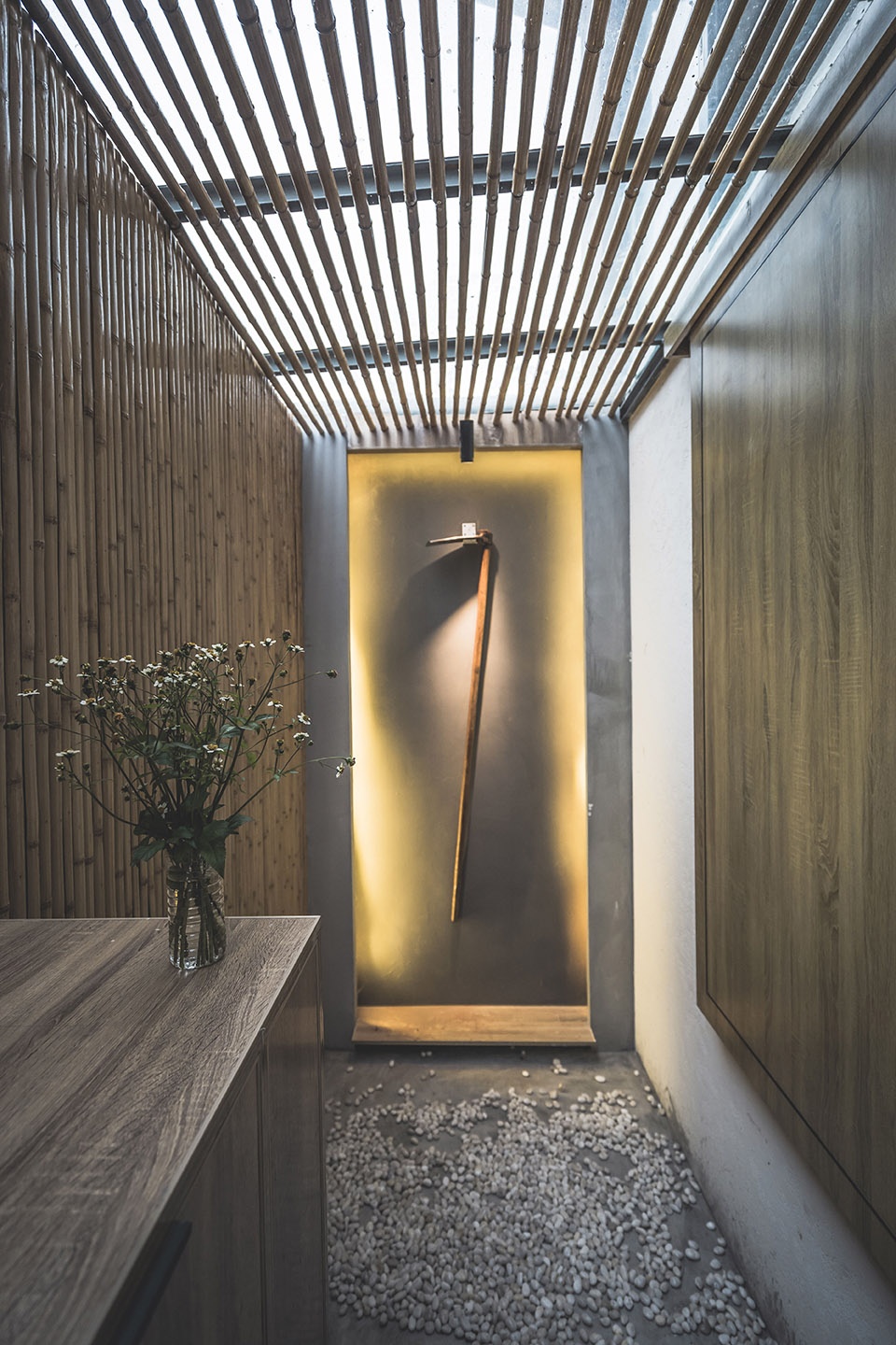 Chàng trai chi 6,5 tỷ xây nhà 300m2 trên núi sống chill cùng gia đình  - Ảnh 15.