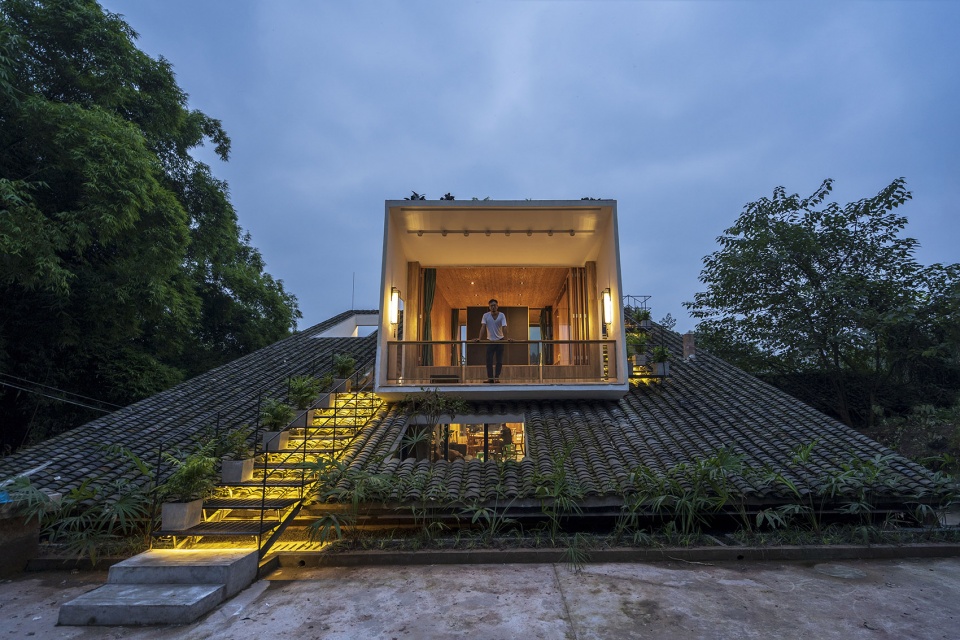 Chàng trai chi 6,5 tỷ xây nhà 300m2 trên núi sống chill cùng gia đình  - Ảnh 20.