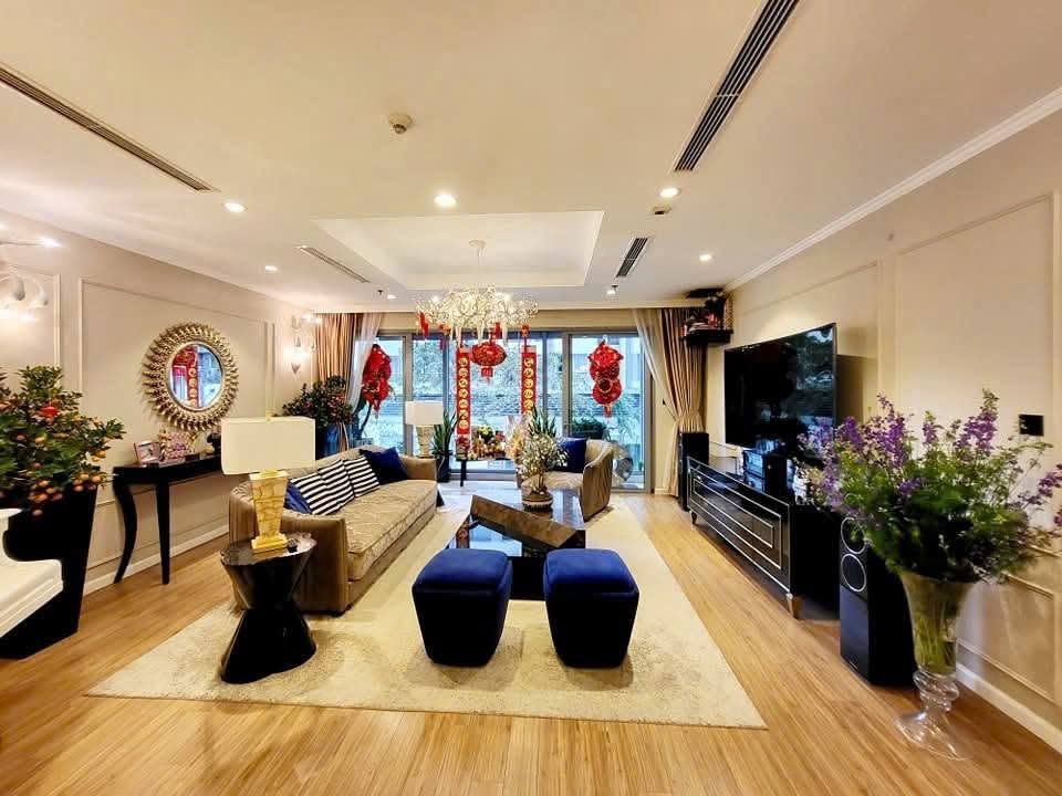 Nam thần phim giờ vàng VTV lấy vợ giỏi, có nhà đẹp như khách sạn từ Hà Nội đến Hưng Yên, Phú Thọ - Ảnh 6.