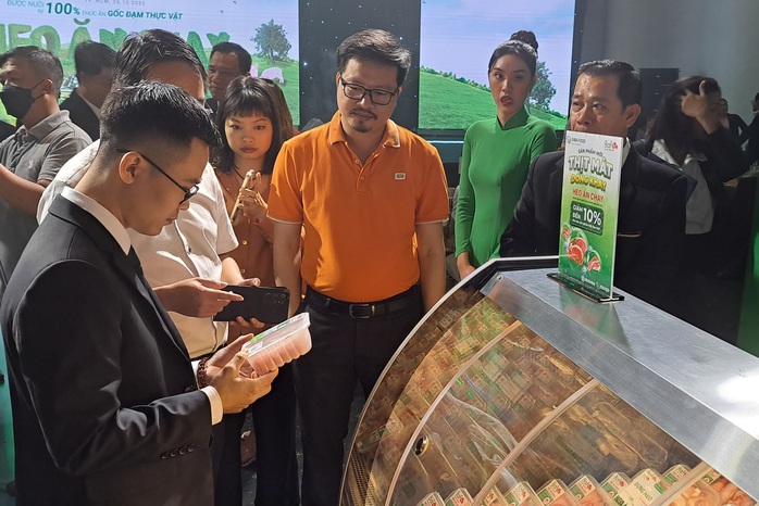 Heo ăn chay BAF Việt Nam bị phạt hơn 800 triệu đồng vì vi phạm Luật Cạnh tranh - Ảnh 1. Heo ăn chay BAF Việt Nam bị phạt hơn 800 triệu đồng vì vi phạm Luật Cạnh tranh - Ảnh 1.