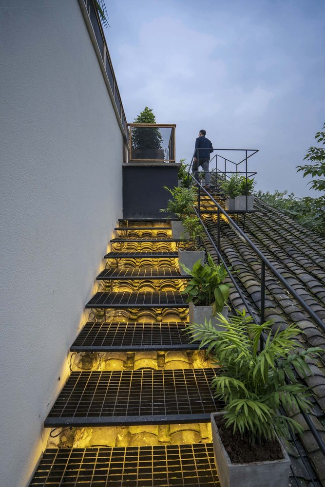 Chàng trai chi 6,5 tỷ xây nhà 300m2 trên núi sống chill cùng gia đình  - Ảnh 11.